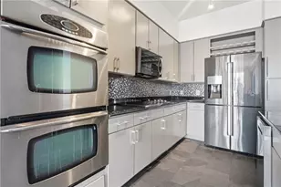 3445 Stratford Rd NE, Atlanta, GA 30326 - Photo 15