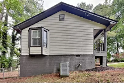 798 Brownlee Lane, Lawrenceville, GA 30044 - Photo 15