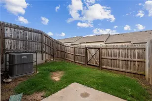1881 Plainsboro Dr, Lithonia, GA 30058 - Photo 23