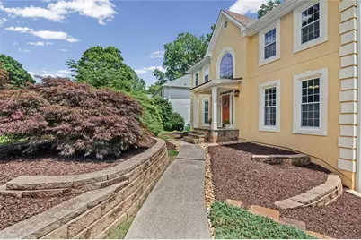 3873 Beacon Street NE, Marietta, GA 30062 - Photo 3
