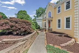 3873 Beacon St NE, Marietta, GA 30062 - Photo 3