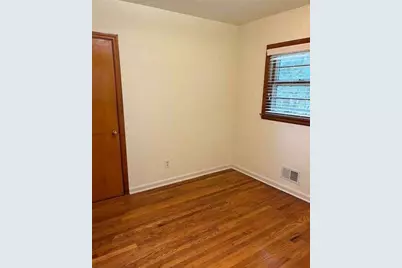 2560 Wood Valley Drive, East Point, GA 30344 - Photo 7