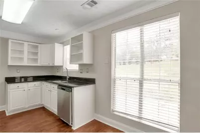 6557 Rebecca Lou Lane, Lithonia, GA 30058 - Photo 11