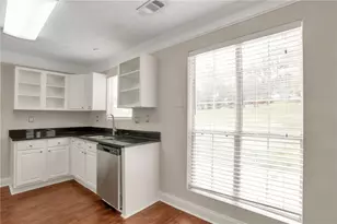 6557 Rebecca Lou Ln, Lithonia, GA 30058 - Photo 11