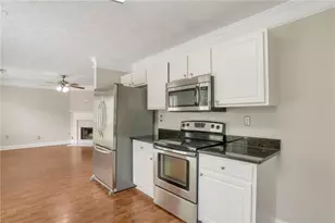 6557 Rebecca Lou Ln, Lithonia, GA 30058 - Photo 13