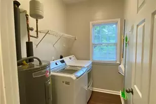 404 Bass St SW, Atlanta, GA 30310 - Photo 5