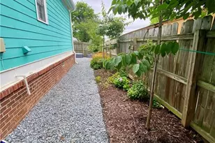 404 Bass St SW, Atlanta, GA 30310 - Photo 13