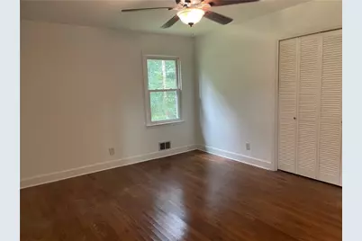 4260 S Lakeshore Drive #Right, Acworth, GA 30101 - Photo 9