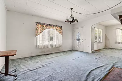 422 Bartson Street, Lavonia, GA 30553 - Photo 9