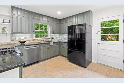 2335 Tilson Circle, Decatur, GA 30032 - Photo 17
