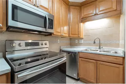 3597 Woodbriar Circle #B, Tucker, GA 30084 - Photo 7