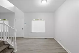 820 Magna Carta Dr NW, Atlanta, GA 30318 - Photo 7