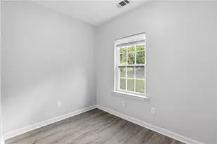 820 Magna Carta Dr NW, Atlanta, GA 30318 - Photo 23