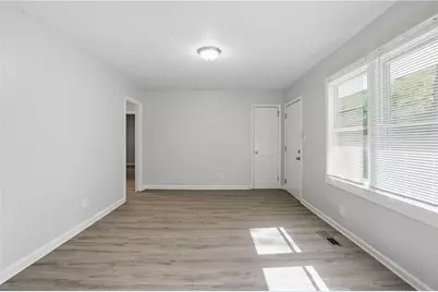 2246 Polar Rock Terrace SW, Atlanta, GA 30315 - Photo 7