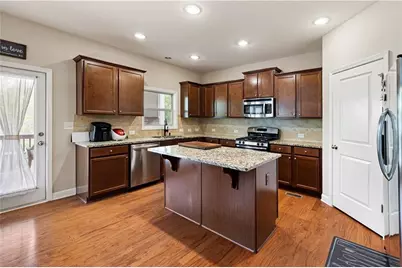 440 Cranbrooke Circle, Suwanee, GA 30024 - Photo 9