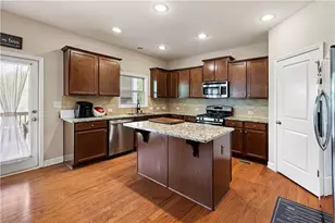 440 Cranbrooke Cir, Suwanee, GA 30024 - Photo 9