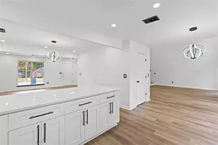 6265 Gemstone Ct, Atlanta, GA 30349 - Photo 11