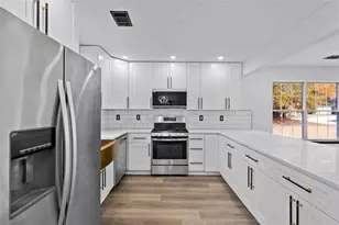 6265 Gemstone Ct, Atlanta, GA 30349 - Photo 9