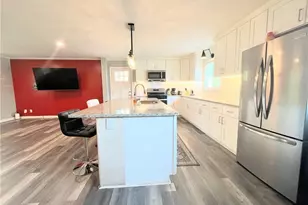 4380 Janice Dr, Atlanta, GA 30337 - Photo 3
