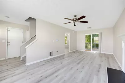 5570 Downs Way, Lithonia, GA 30058 - Photo 5
