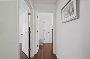 7505 St Charles Square, Roswell, GA 30075 - Photo 19