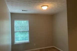 4283 High Park Ln, Atlanta, GA 30344 - Photo 11