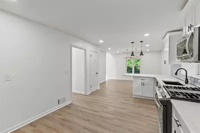 1060 Deer Chase Court, Stone Mountain, GA 30088 - Photo 13
