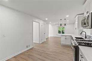 1060 Deer Chase Ct, Stone Mountain, GA 30088 - Photo 13