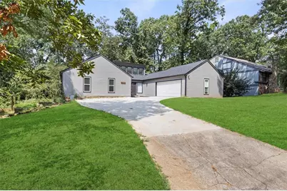 1060 Deer Chase Court, Stone Mountain, GA 30088 - Photo 3