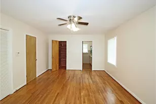 257 Chalmers Dr NW, Atlanta, GA 30318 - Photo 17
