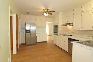 257 Chalmers Dr NW, Atlanta, GA 30318 - Photo 9