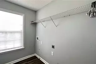 9155 Ruel Ln, Suwanee, GA 30024 - Photo 15