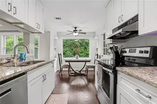 7 St Claire Ln NE, Atlanta, GA 30324 - Photo 9