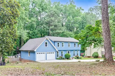 5168 Hidden Hills Trace, Stone Mountain, GA 30088 - Photo 3