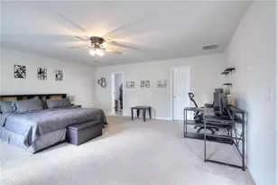 909 River Crossing, Jefferson, GA 30549 - Photo 15