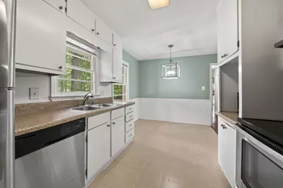 2461 Lakewood Drive NW, Kennesaw, GA 30152 - Photo 9