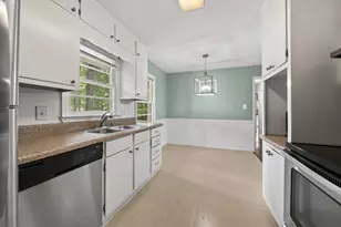 2461 Lakewood Dr NW, Kennesaw, GA 30152 - Photo 9