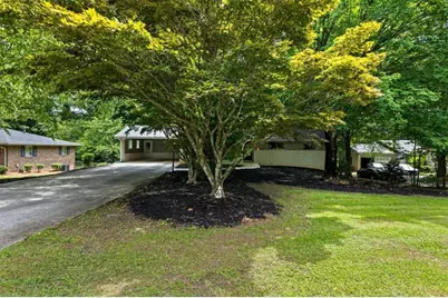 1694 Rhonda Lane, Stone Mountain, GA 30087 - Photo 5