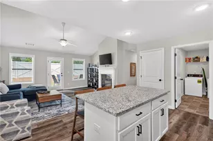 366 Fox Crk Dr, Braselton, GA 30517 - Photo 9