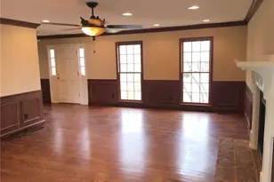 310 Milesford Ct, Alpharetta, GA 30022 - Photo 5