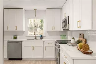 1966 S Hidden Hills Pkwy, Stone Mountain, GA 30088 - Photo 17