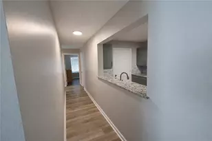 6101 Par Four Way, Lithonia, GA 30038 - Photo 9