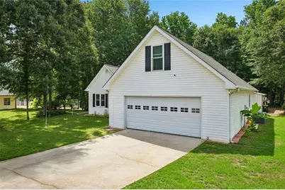 25 Summer Walk Circle, Covington, GA 30016 - Photo 7