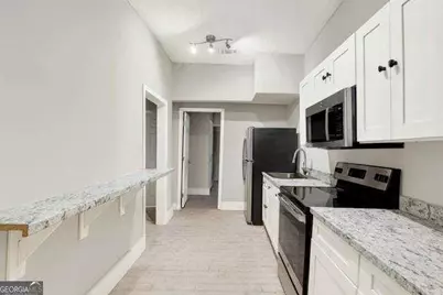 1015 W 36th Street W, Savannah, GA 31415 - Photo 13