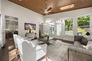 1260 Heards Ferry Rd, Sandy Springs, GA 30328 - Photo 19