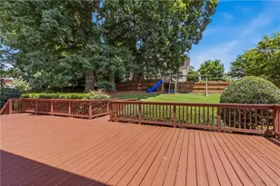 2815 Arabian Trail NE, Marietta, GA 30062 - Photo 17