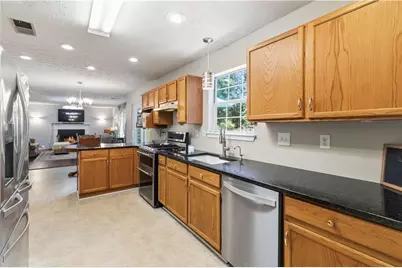 2812 Crestworth Lane, Buford, GA 30519 - Photo 13