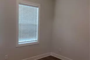 60 Adore Ct, Atlanta, GA 30315 - Photo 9