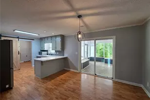 102 Park Pl Dr, Lawrenceville, GA 30046 - Photo 5