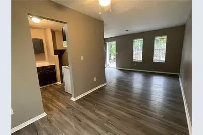 4554 Doral Drive SW, Atlanta, GA 30331 - Photo 5